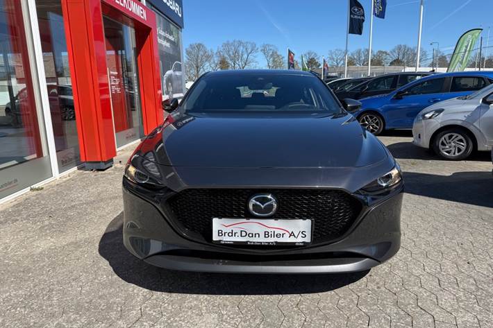 Grå Mazda 3 fra 2020