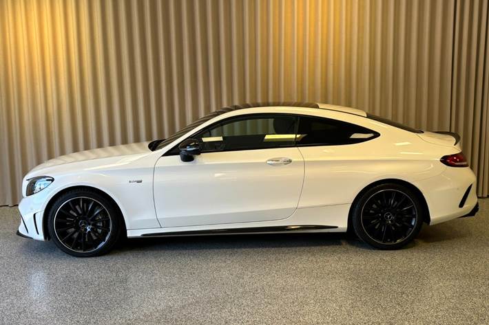 Hvid Mercedes C43 fra 2018
