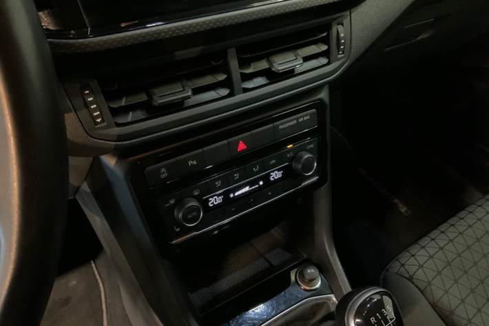 Sort VW T-Cross fra 2019