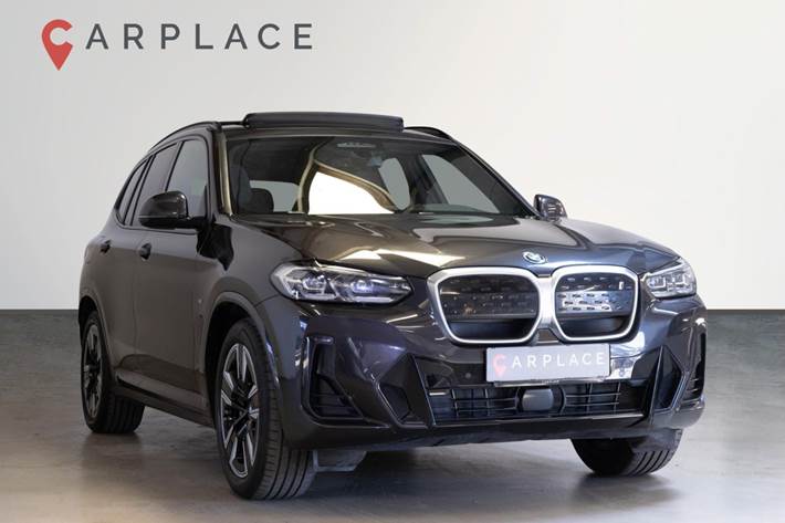 Grå BMW iX3 fra 2023