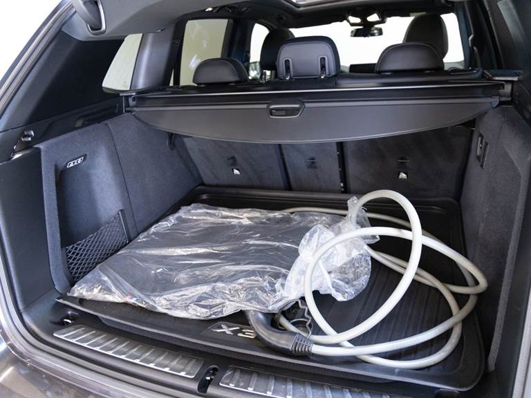 BMW iX3 Charged M-Sport