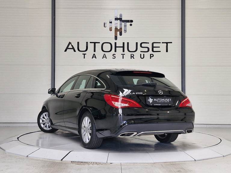 Mercedes CLA200 1,6 Urban Shooting Brake