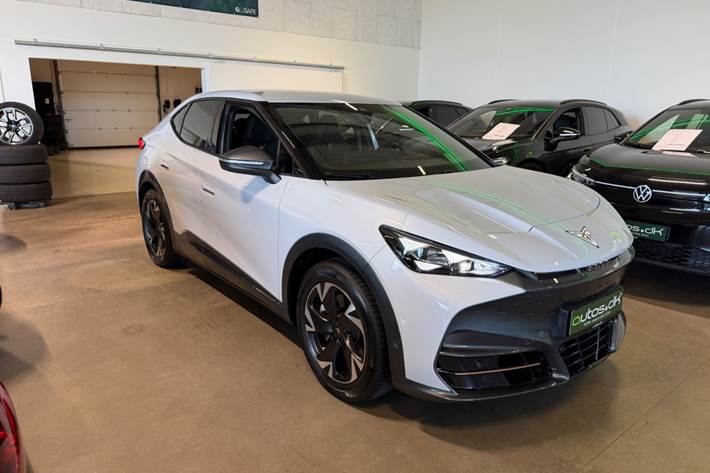 Hvid Cupra Tavascan fra 2025