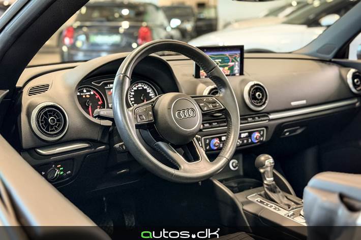 Grå Audi A3 fra 2020