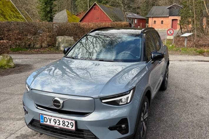 Grøn Volvo XC40 fra 2022