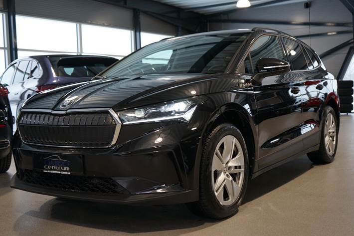 Sort Skoda Enyaq fra 2024