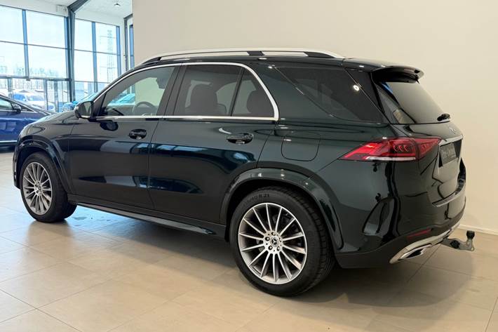 Grøn Mercedes GLE350 de fra 2022