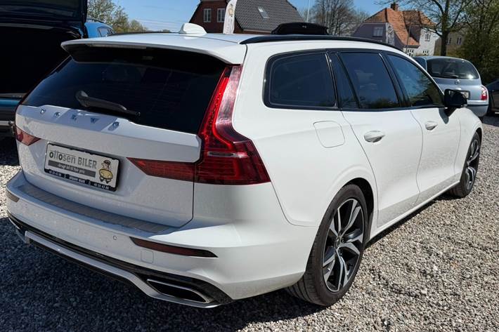 Hvid Volvo V60 fra 2019