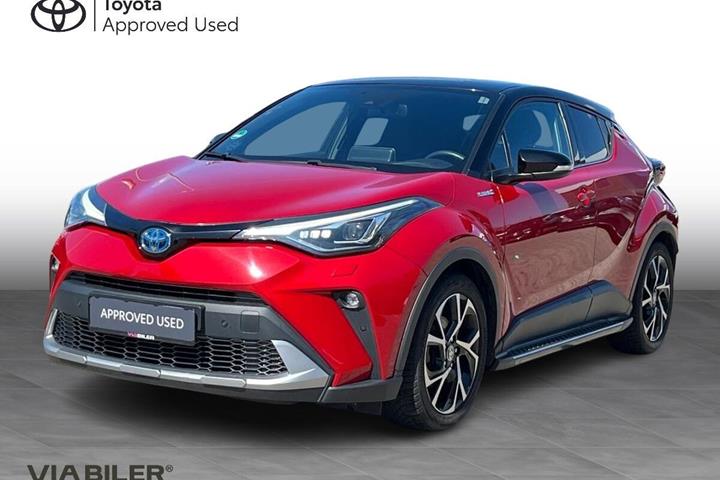 Rød Toyota C-HR fra 2020 set udefra