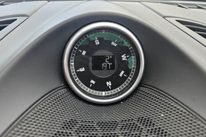 Hvid Porsche Cayenne fra 2015