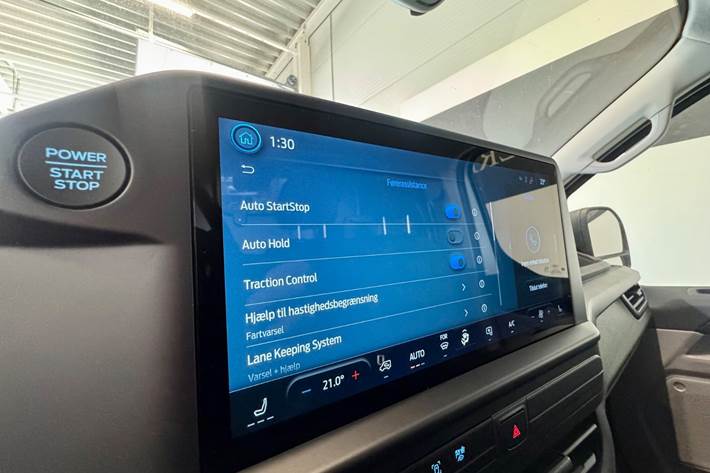 Hvid Ford Transit Custom 320 L1 fra 2026