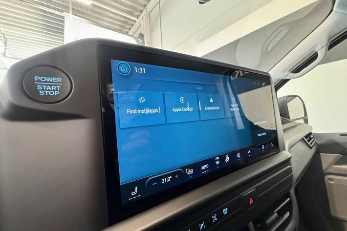 Hvid Ford Transit Custom 320 L1 fra 2026