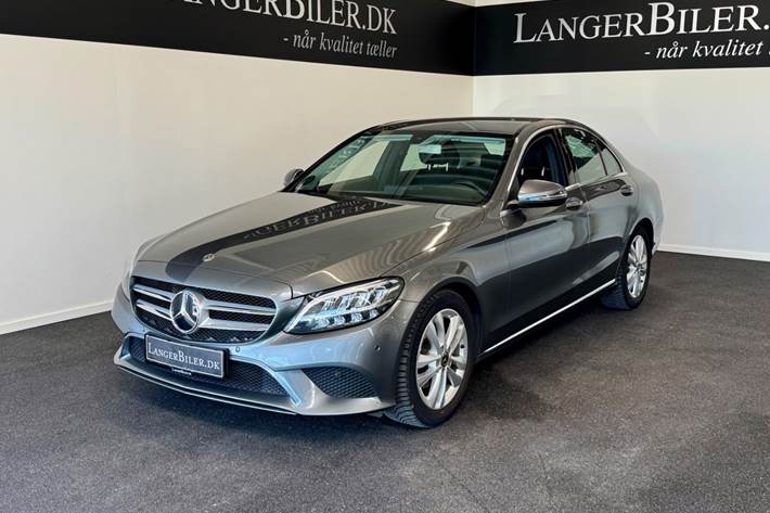 Grå Mercedes C220 d fra 2018