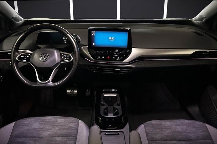 Blå VW ID.4 fra 2023