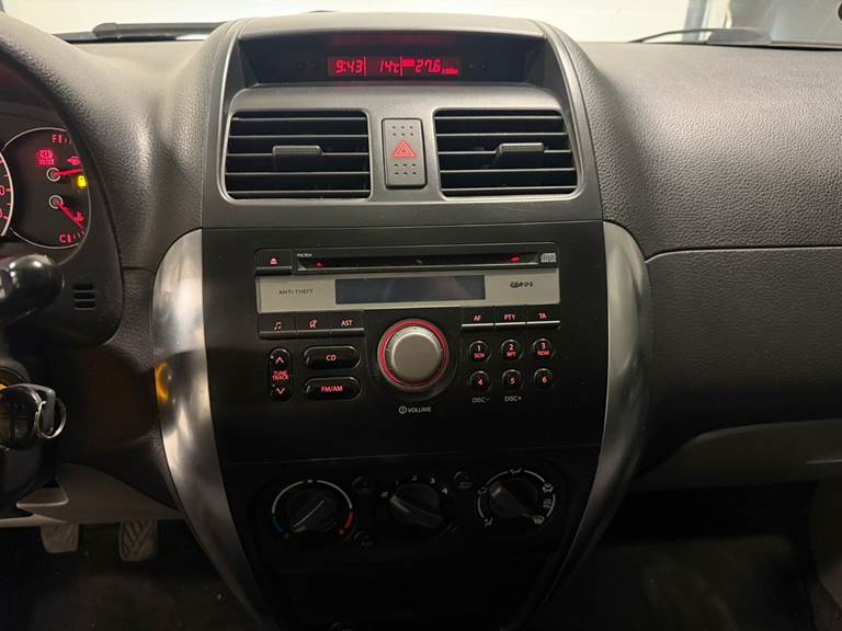 Suzuki SX4 1,6 GL-J
