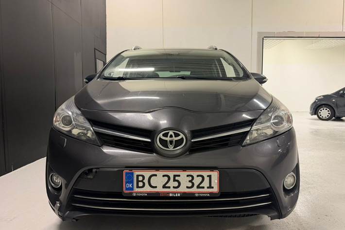 undefined Toyota Verso fra 2016