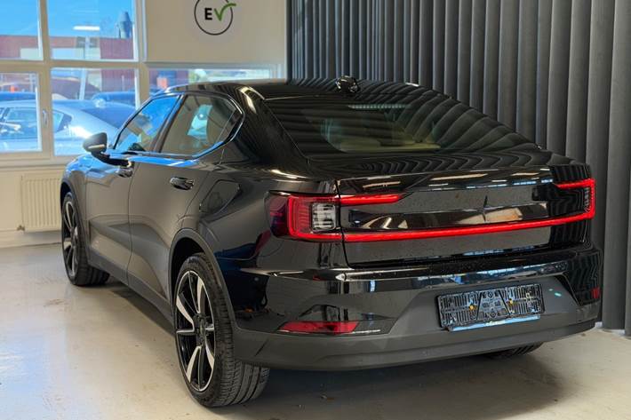 Sort Polestar 2 fra 2022