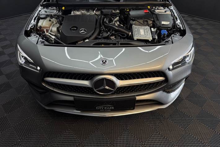 Grå Mercedes CLA200 fra 2019