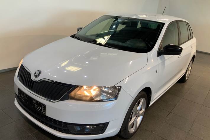 Hvid Skoda Rapid fra 2015