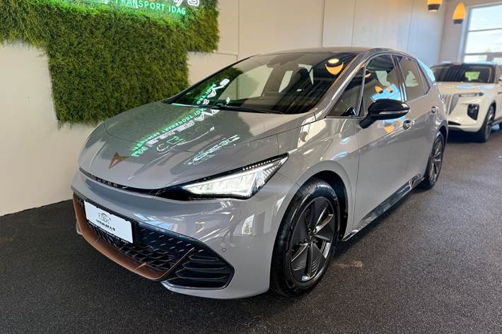 Grå Cupra Born fra 2023