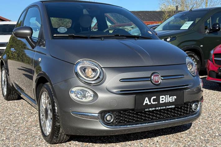 Grå Fiat 500C fra 2021