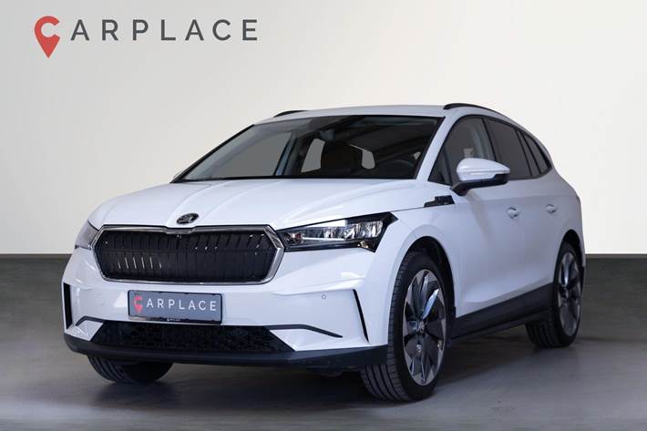 Hvid Skoda Enyaq fra 2023