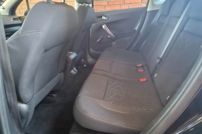 Sort Peugeot 2008 fra 2013