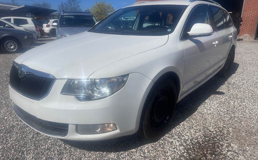 Skoda Superb 2,0 TDi 170 Ambition Combi DSG