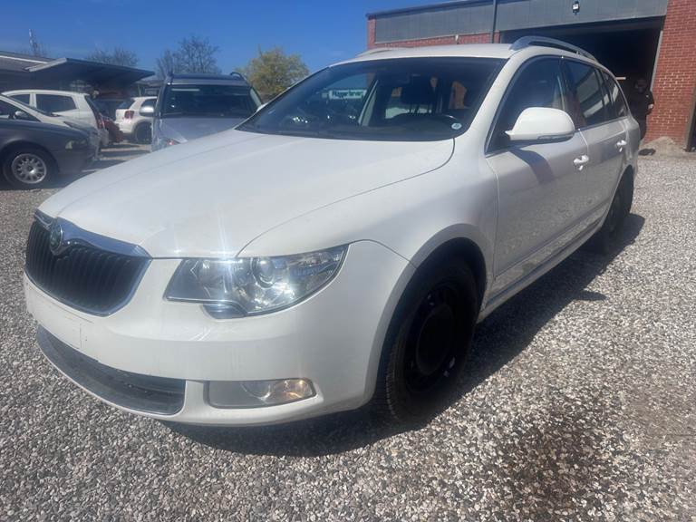 Skoda Superb 2,0 TDi 170 Ambition Combi DSG