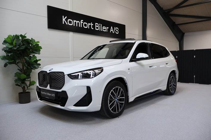 Hvid BMW iX1 fra 2023