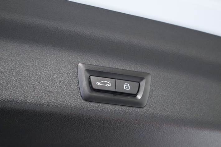 Hvid BMW iX1 fra 2023