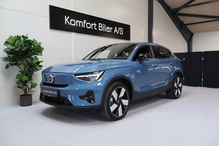 Blå Volvo C40 fra 2023