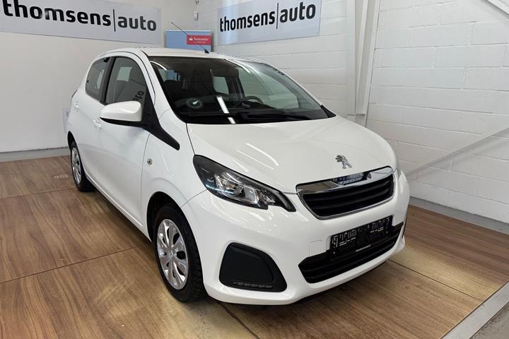Hvid Peugeot 108 fra 2018 set udefra