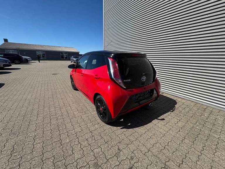 Toyota Aygo 1,0 VVT-i x-cite