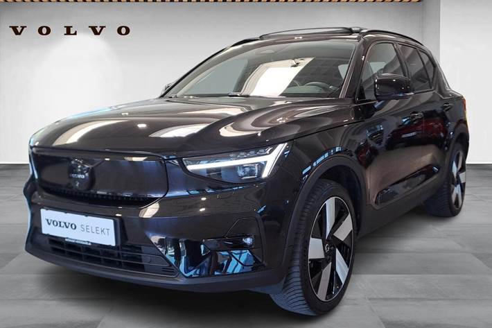 Sort Volvo XC40 fra 2024