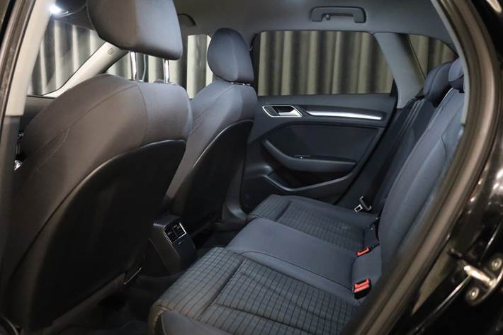 Sort Audi A3 fra 2017