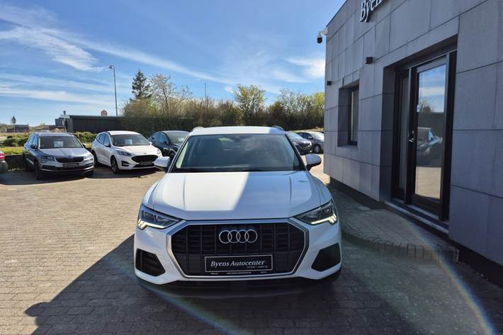 Hvid Audi Q3 fra 2021