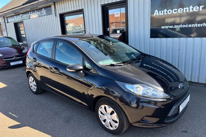 Sort Ford Fiesta fra 2012