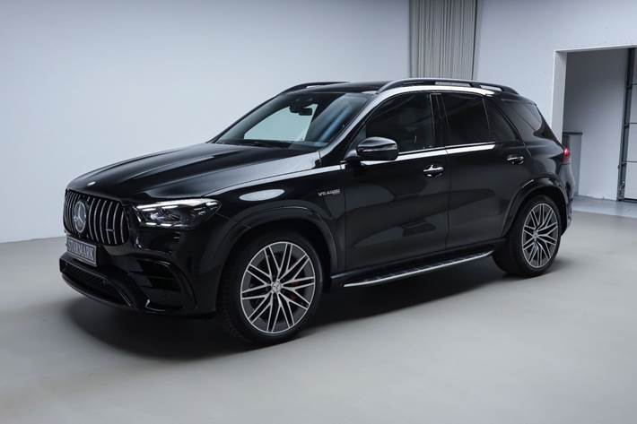 Sort Mercedes GLE63 fra 2023
