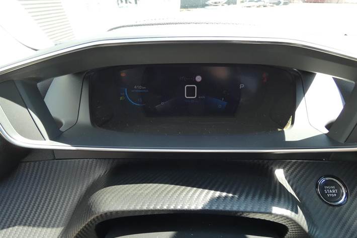 Sort Peugeot 2008 fra 2021