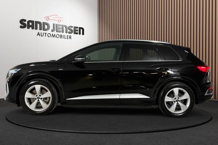 Sort Audi Q4 e-tron fra 2024