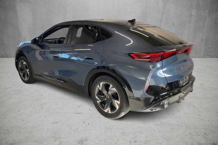 Blå Cupra Tavascan fra 2025
