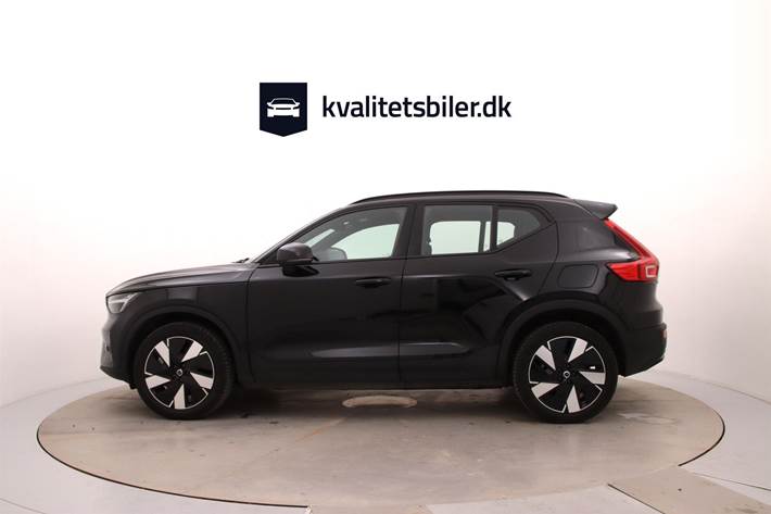Sort Volvo XC40 fra 2023