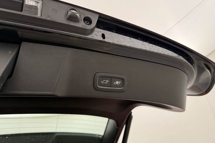 Sort Volvo XC40 fra 2023