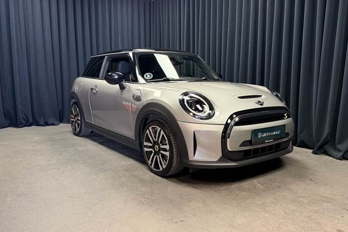 Sølv Mini Cooper fra 2022