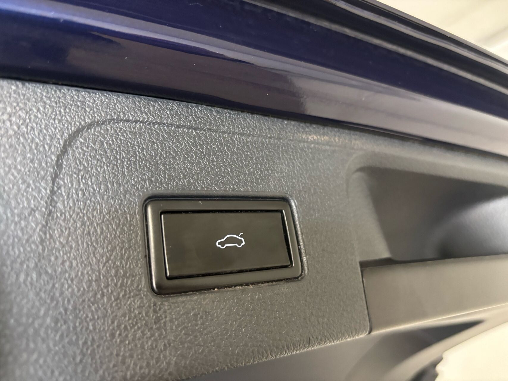 Blå VW Passat fra 2018