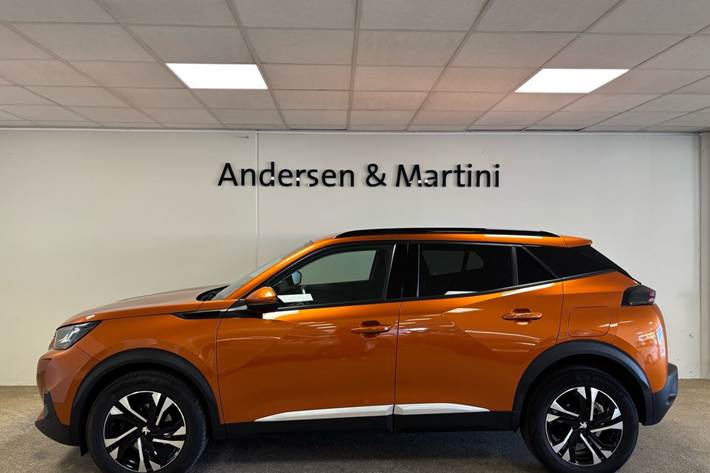 Orange Peugeot 2008 fra 2020