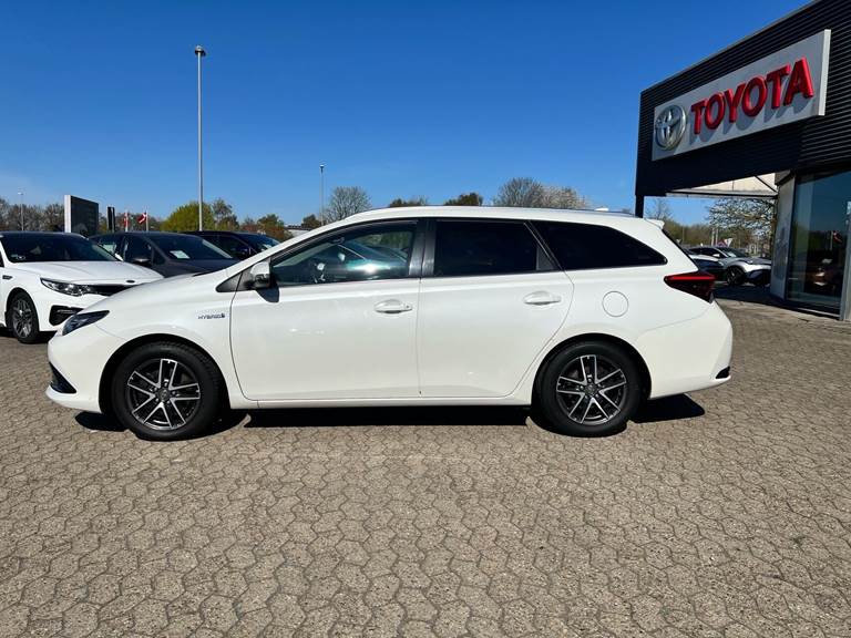Toyota Auris 1,8 Touring Sports Hybrid H2 Selected 136HK Stc Aut.