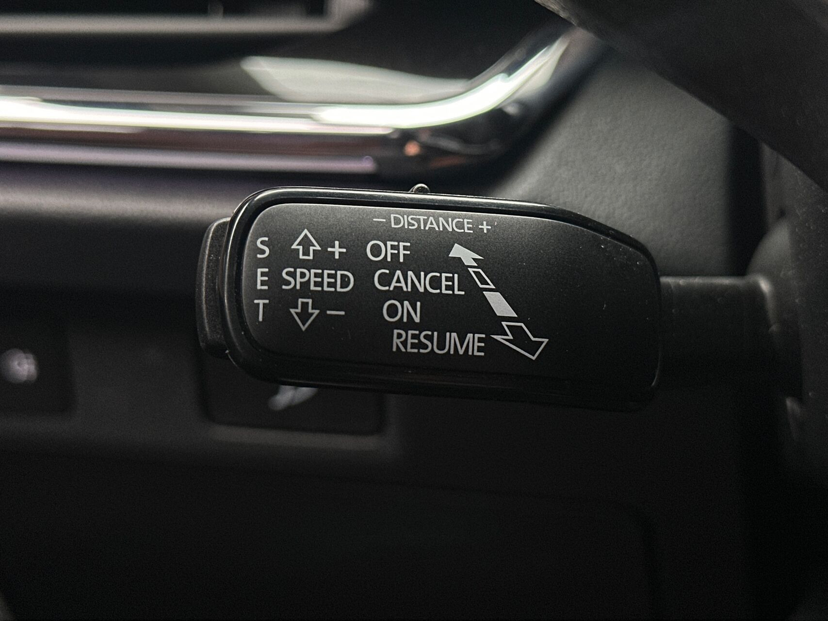 Blå Skoda Enyaq fra 2022