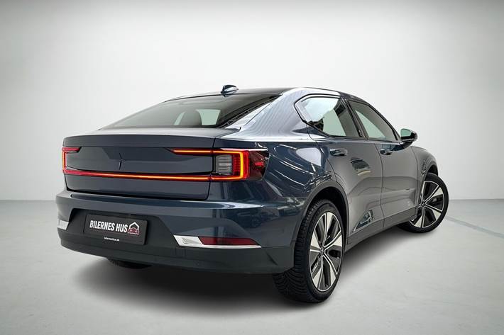 Blå Polestar 2 fra 2023